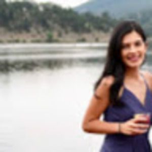 Meet your Posher, Abigail